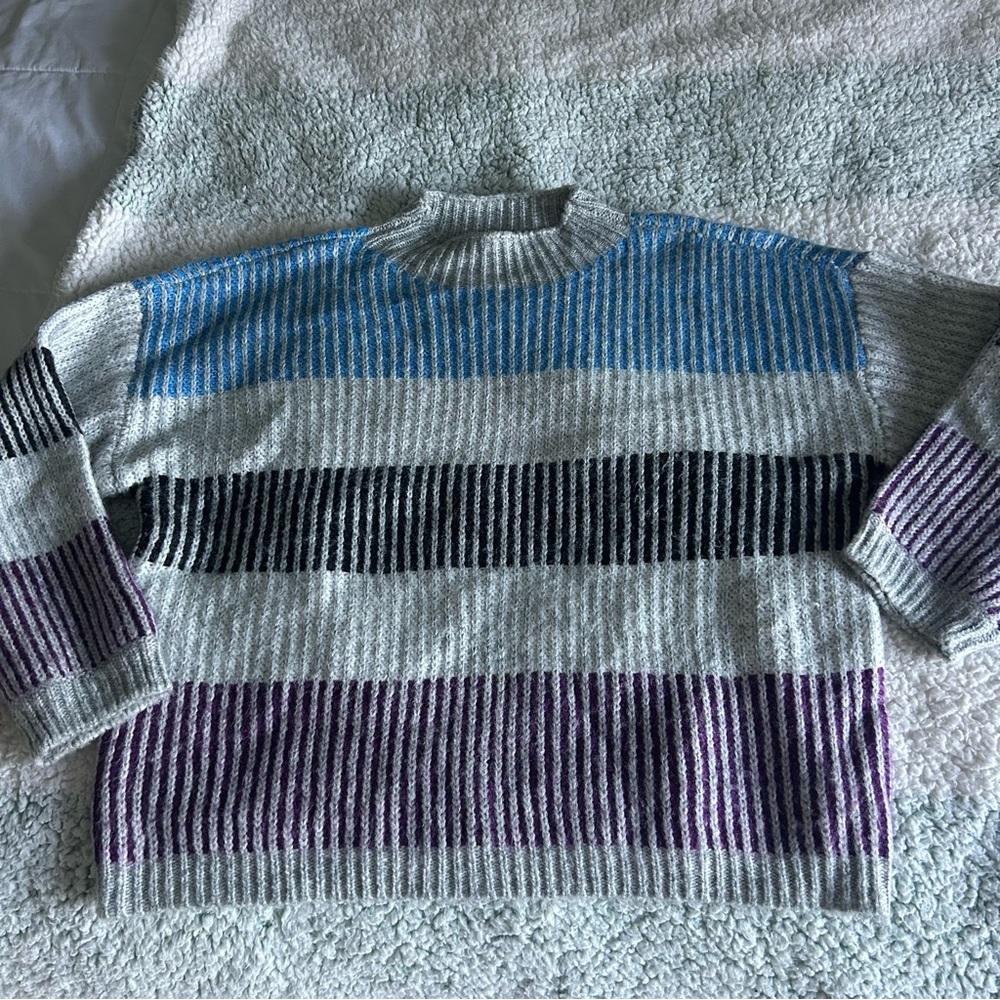 Liz Caliborne Sweater